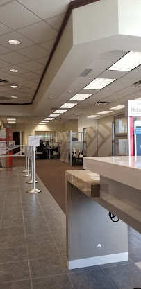 Bank of America (with Drive-thru ATM) 02