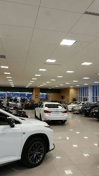Lexus at Ray Catena White Plains 03