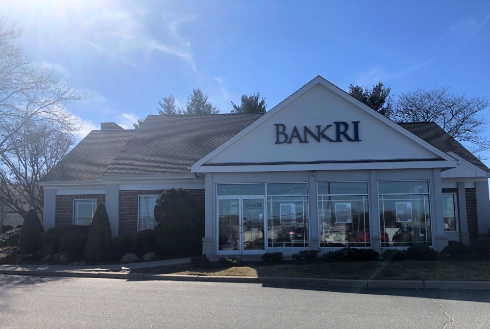 BankRI 01