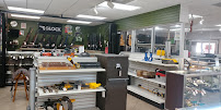 Shaw's R & R Jewelry and Loan 03