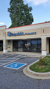 Republic Finance 03