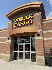 Wells Fargo Bank 01