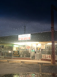 American Pawn 03