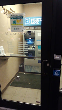 Trustco Bank 04