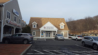 Newtown Savings Bank - Monroe: Clock Tower Square 02