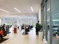 The BMW Store 04