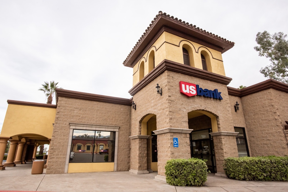 U.S. Bank Branch 01