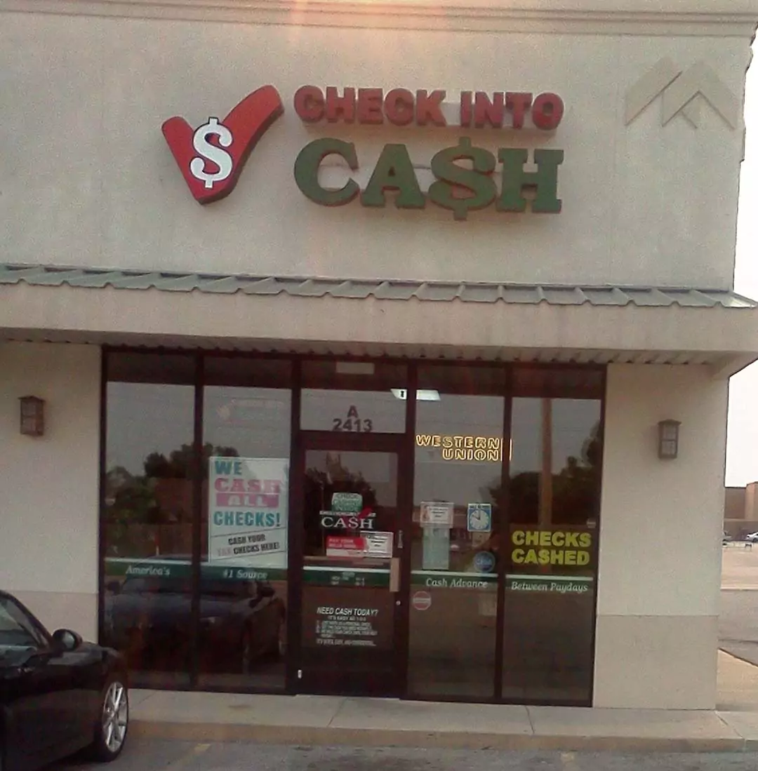 Check Into Cash 01