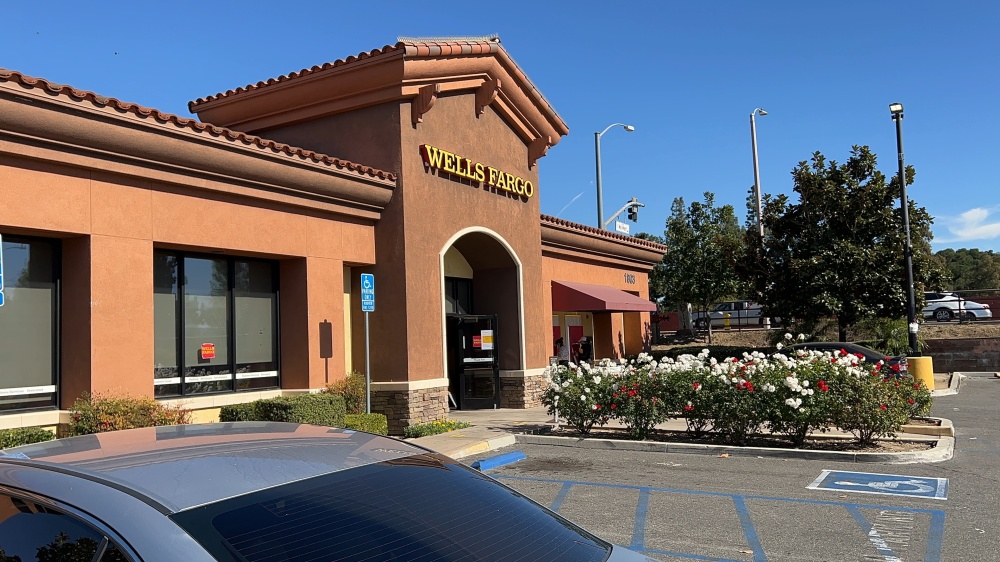 Wells Fargo Bank 01