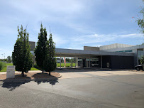 UMB Bank (with drive-thru services) 03