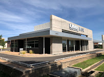 UMB Bank (with drive-thru services) 04