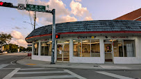 Kwik Stop II Check Cashing 03