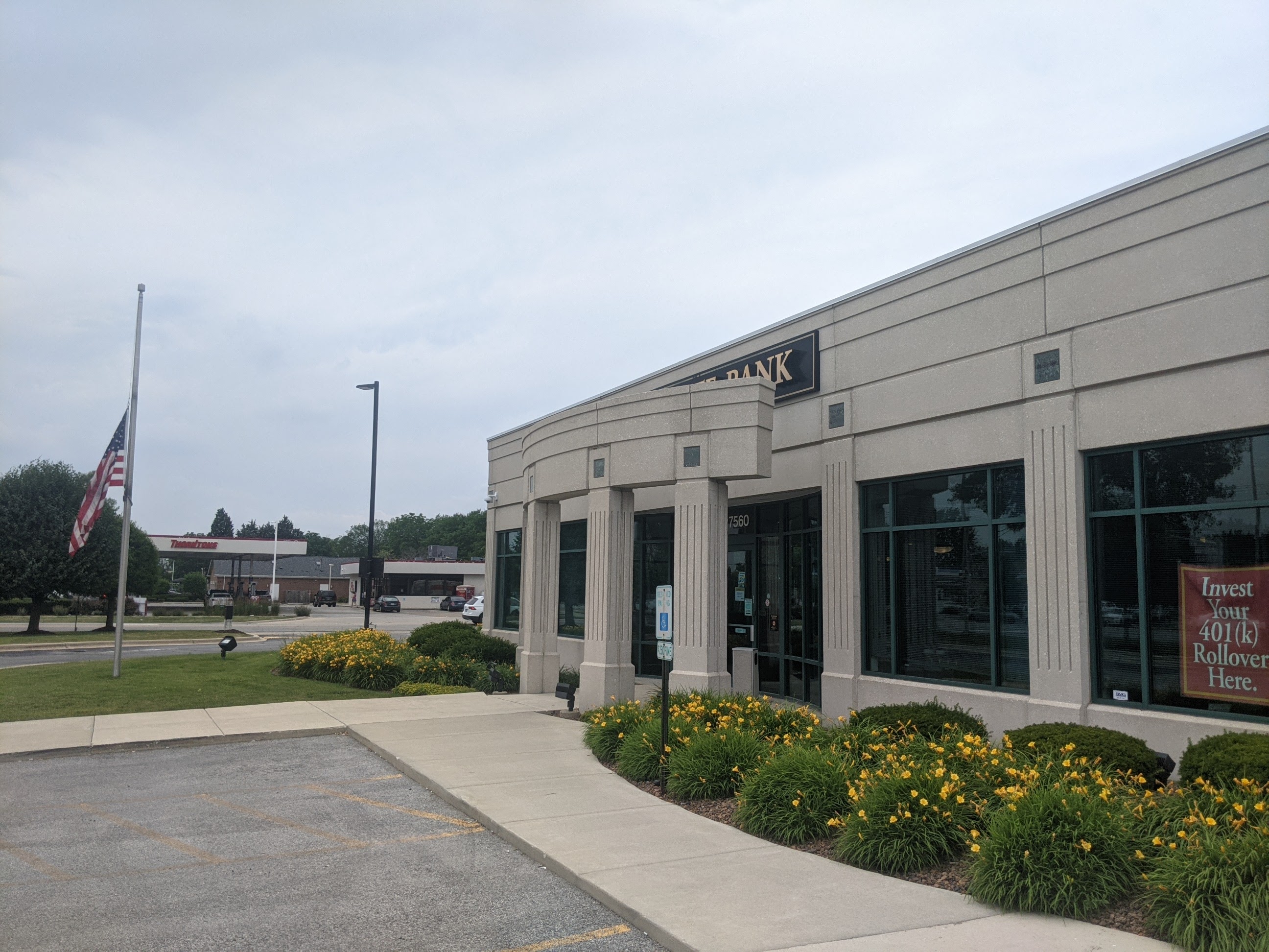 Marquette Bank 01