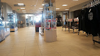 Larry H. Miller Ford Lakewood 03