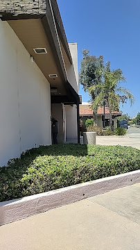 Bank of America (with Drive-thru ATM) 03