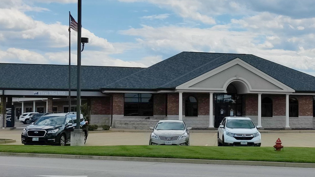 First Mid Bank & Trust Osage Beach 01