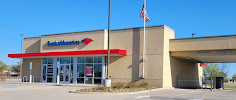 Bank of America (with Drive-thru ATM) 02
