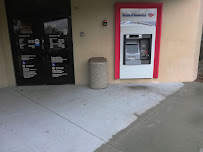 Bank of America (with Drive-thru services) 02