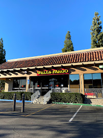 Wells Fargo Bank 01