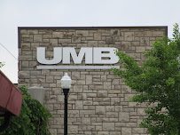 UMB Bank (with drive-thru services) 03