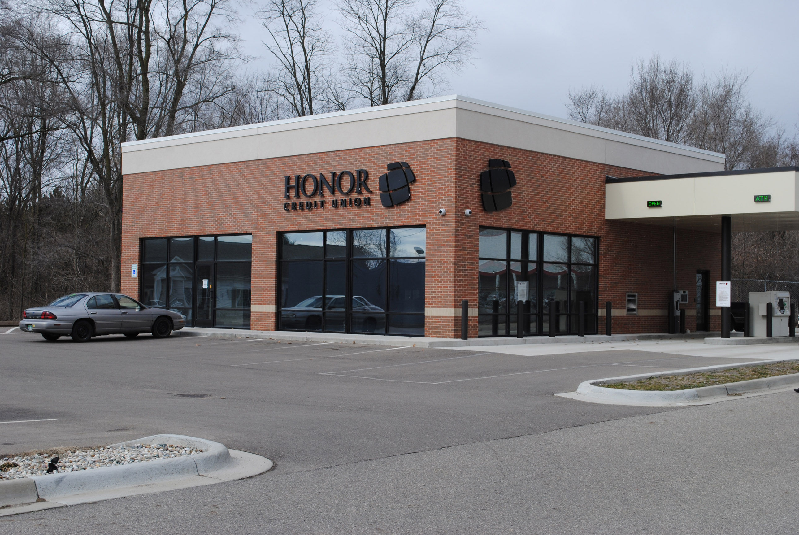 Honor Credit Union - Plainwell 01