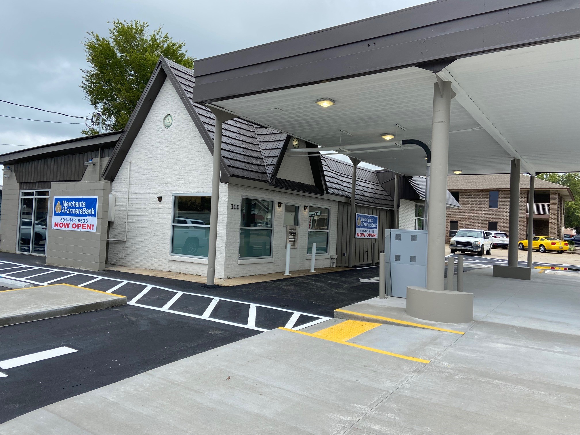 Merchants & Farmers Bank 01