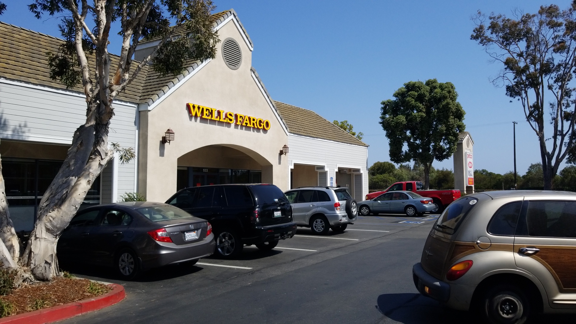 Wells Fargo Bank 01