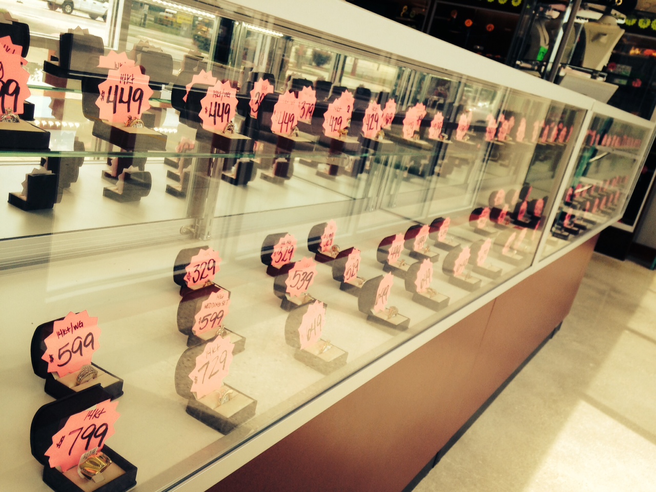 Money Mart Pawn & Jewelry 01