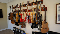 Tobey's Pawn Shop 04