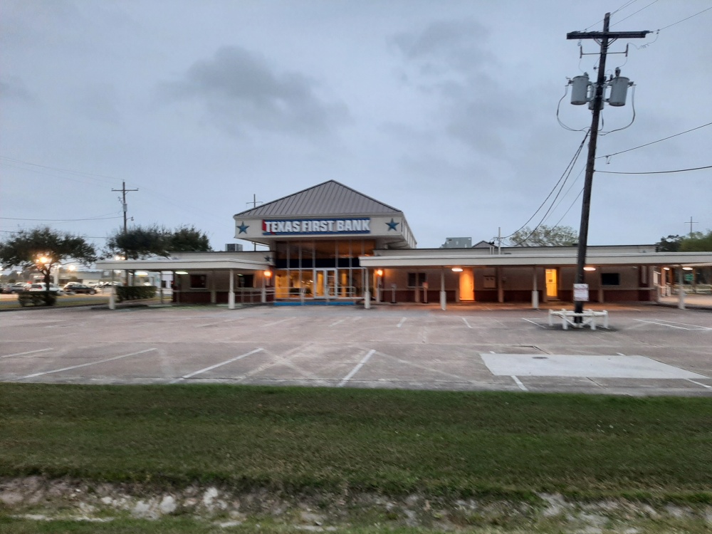 Texas First Bank 01