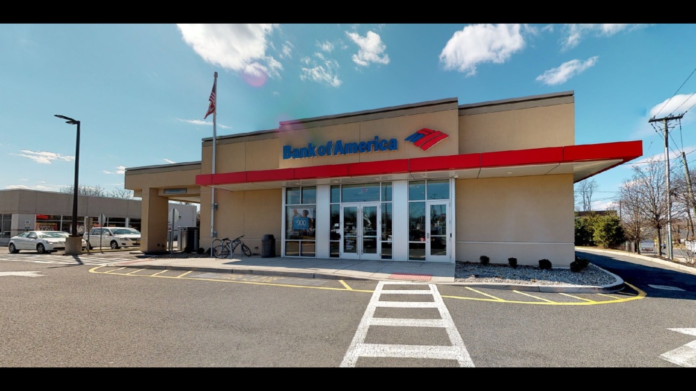 Bank of America (with Drive-thru ATM) 01