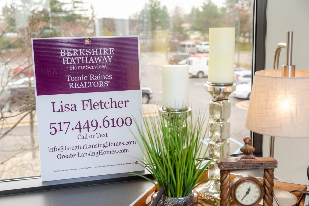 Lisa Fletcher & Associates Berkshire Hathaway HomeServices Tomie Raines REALTORS 01