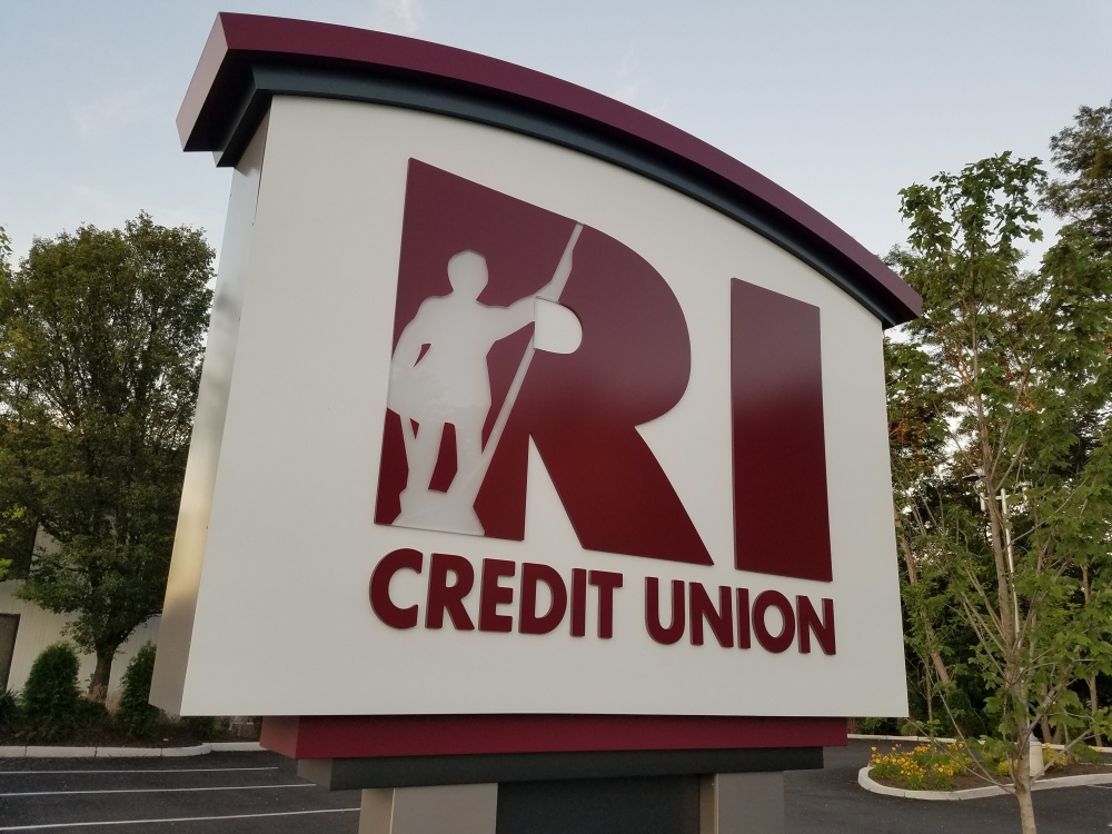Rhode Island Credit Union (Cranston Branch) 01