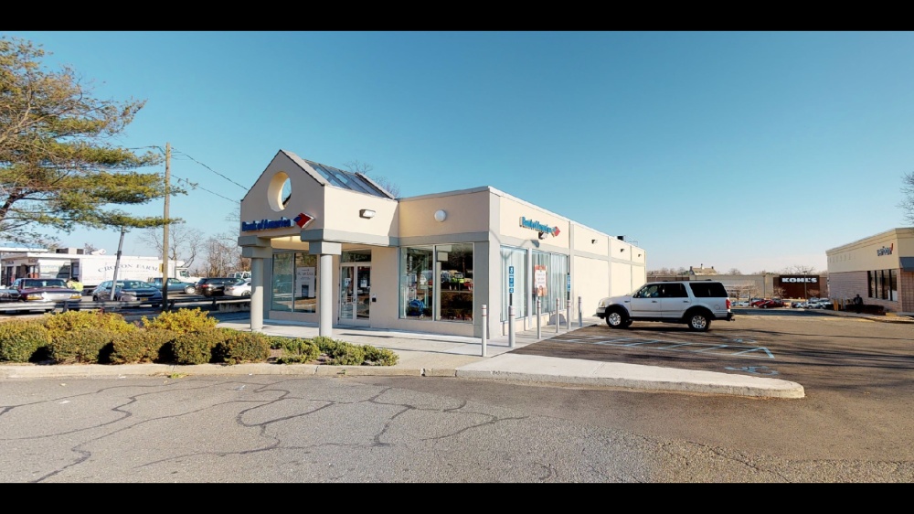 Bank of America (with Drive-thru ATM) 01