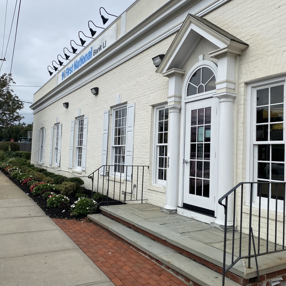 The First National Bank of Long Island 01