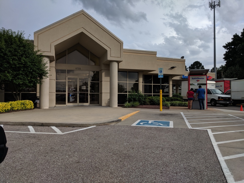 Bank of America (with Drive-thru ATM) 01