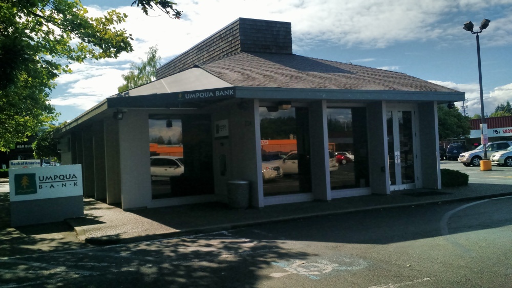 Umpqua Bank 01