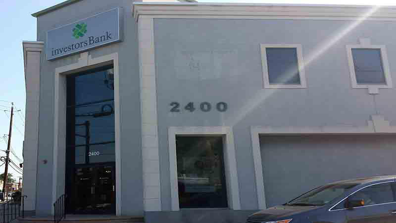 Investors Bank 01