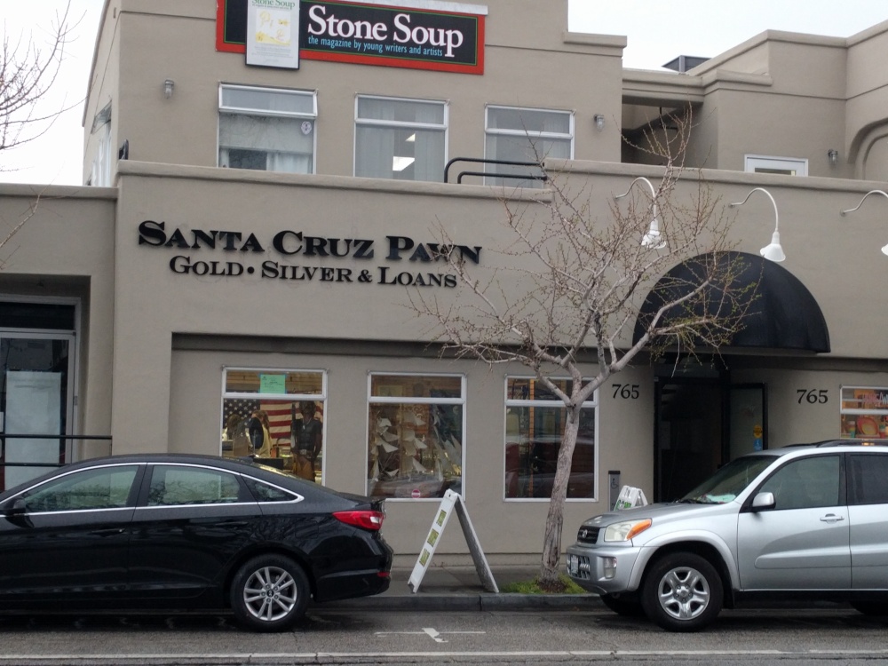 Santa Cruz Pawn 01