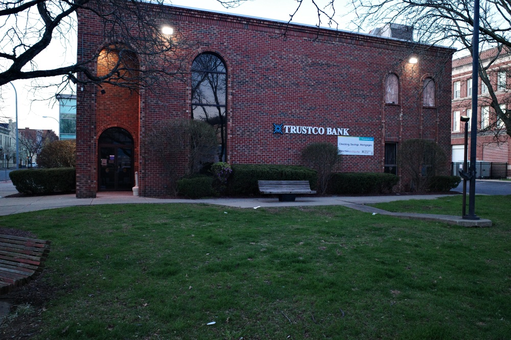 Trustco Bank 01