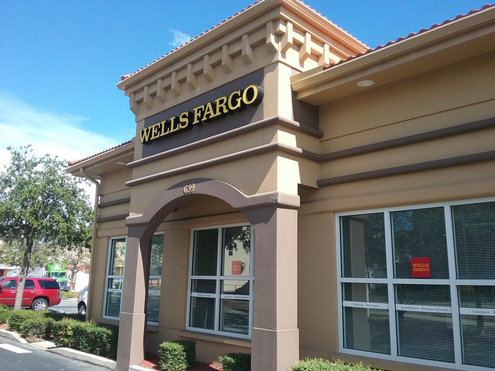 Wells Fargo Bank 01