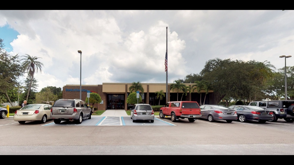 Bank of America (with Drive-thru ATM) 01
