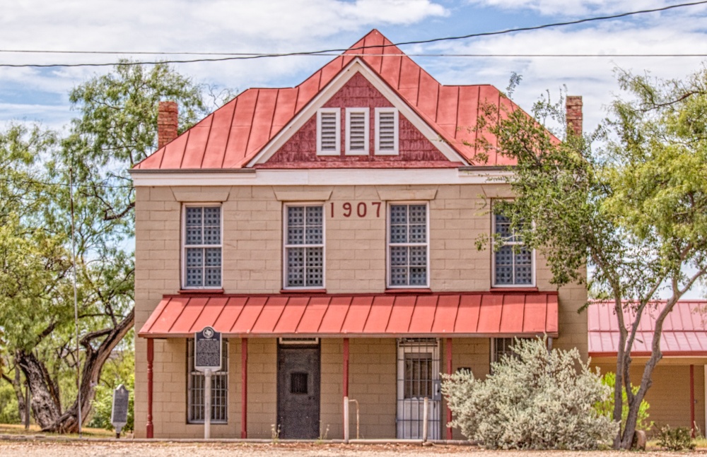 Robert Lee State Bank 01