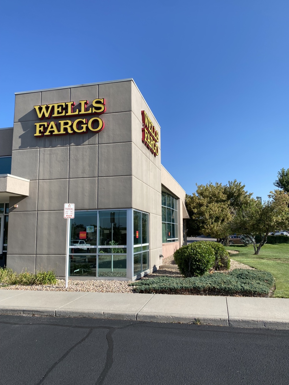 Wells Fargo Bank 01