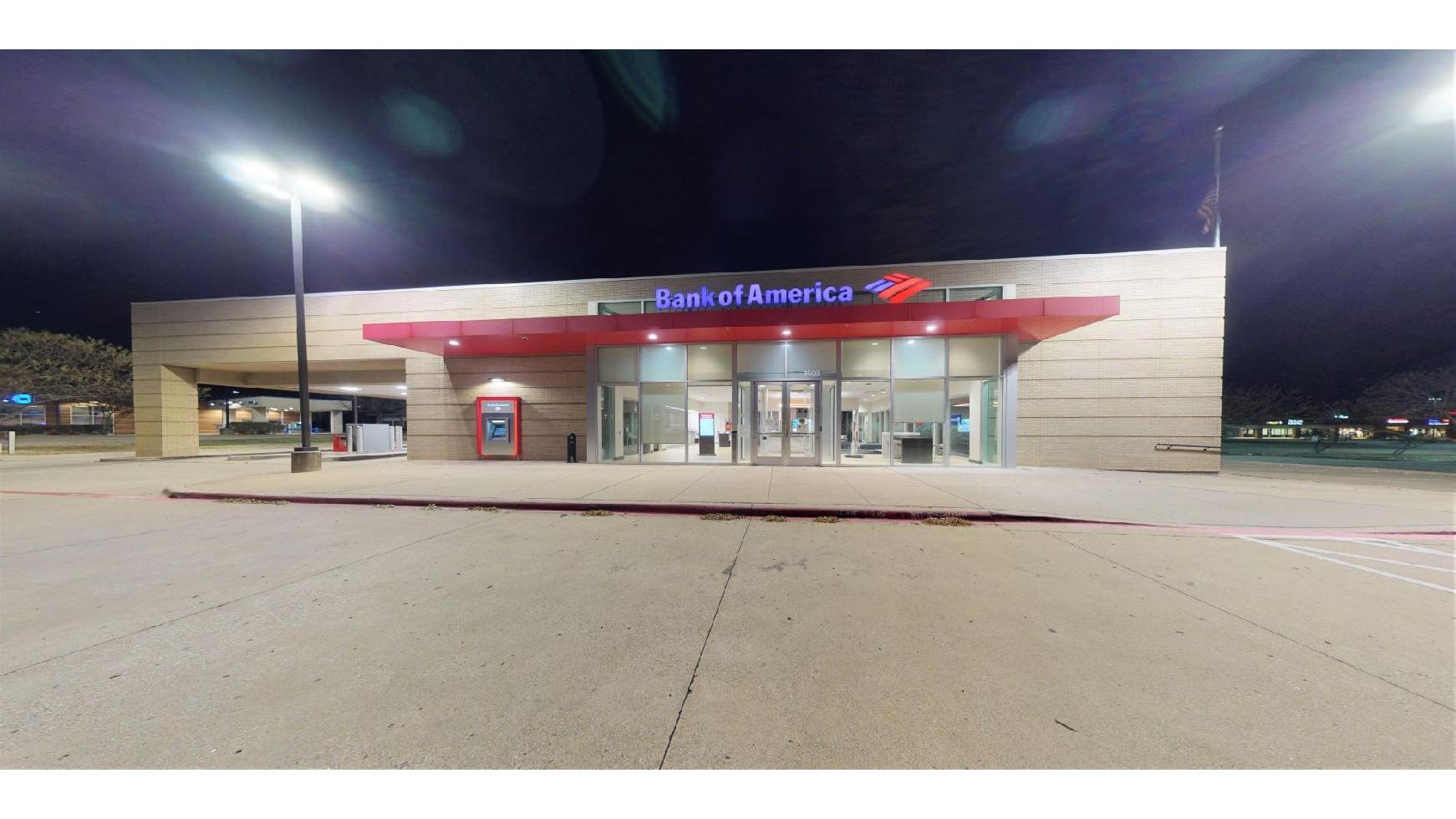 Bank of America (with Drive-thru services) 01