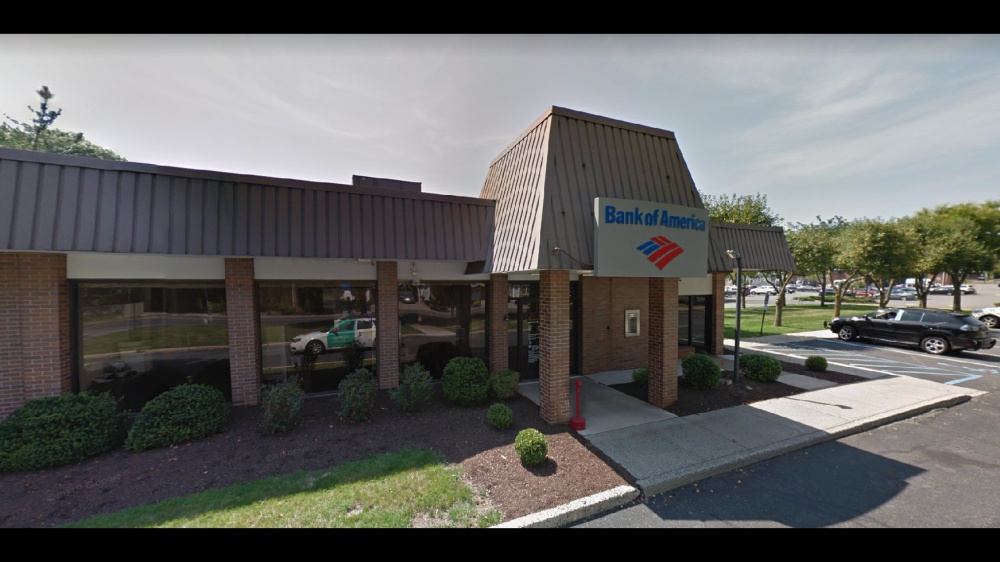 Bank of America (with Drive-thru ATM) 01
