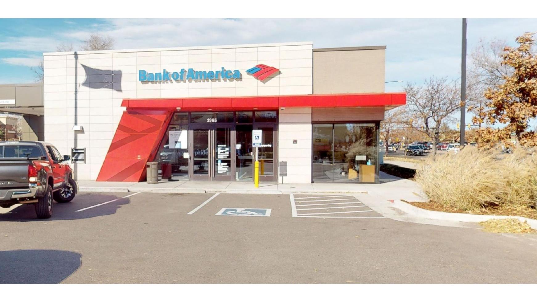 Bank of America (with Drive-thru ATM) 01