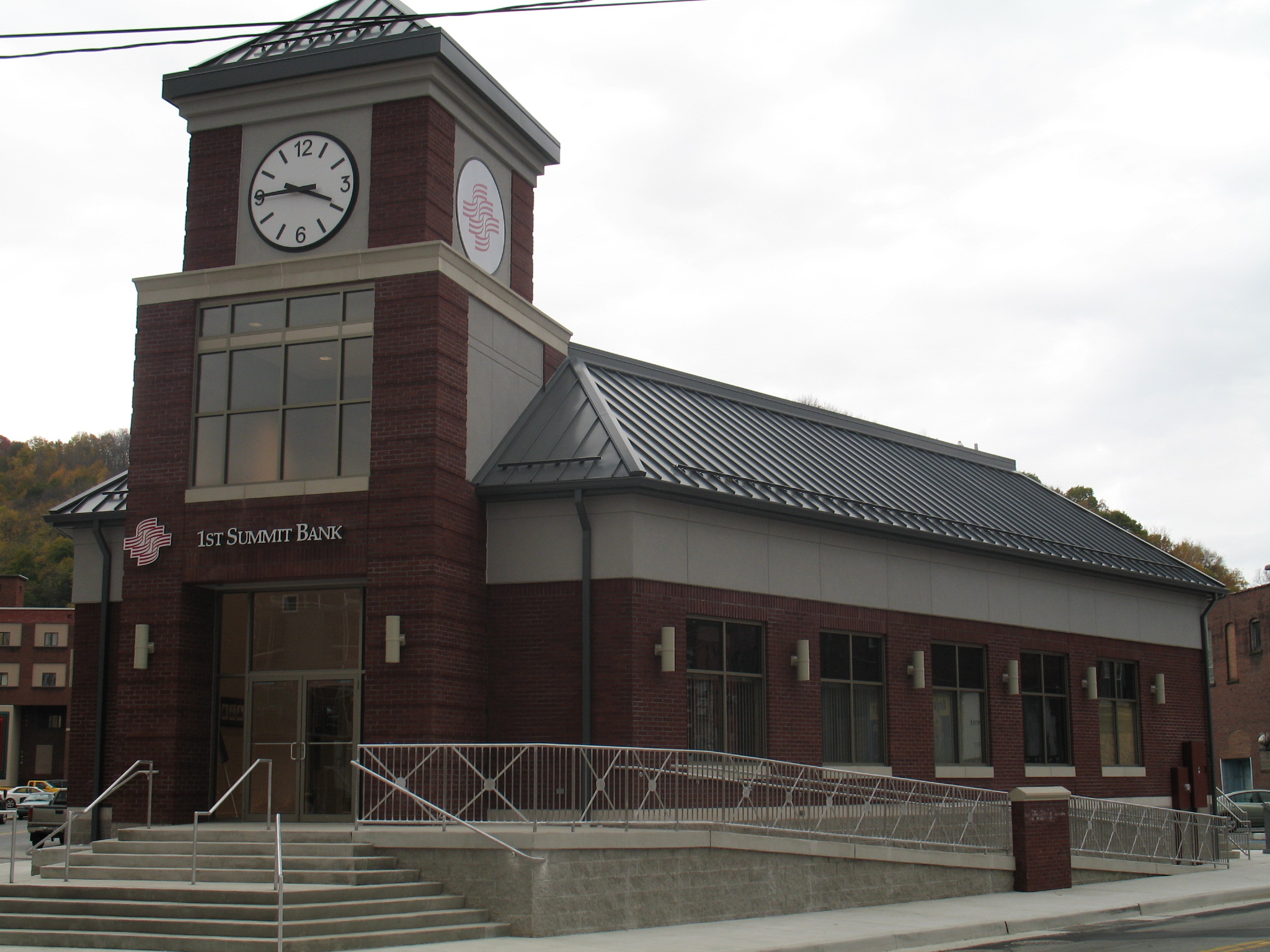 1ST SUMMIT BANK 01