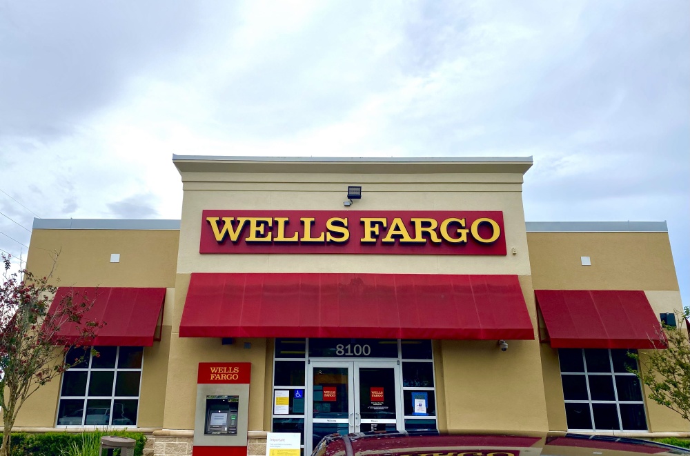 Wells Fargo Bank 01