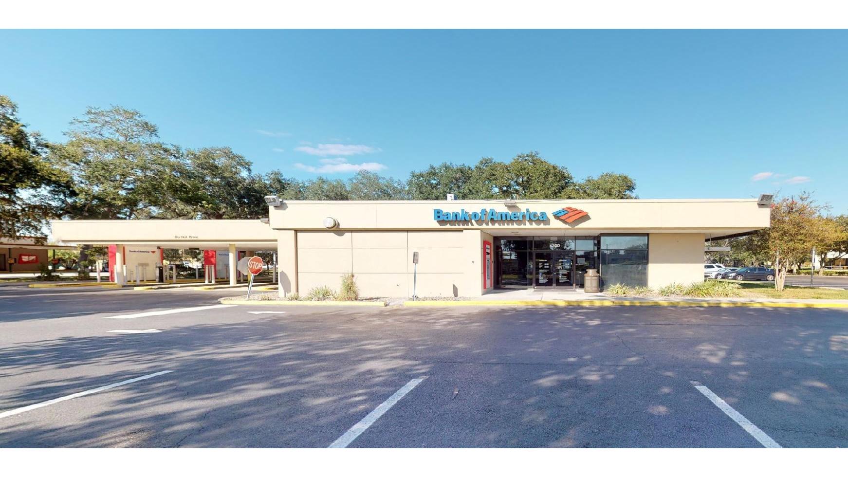 Bank of America (with Drive-thru services) 01